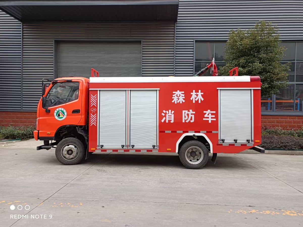 福男四驱森林消防車(chē)图片