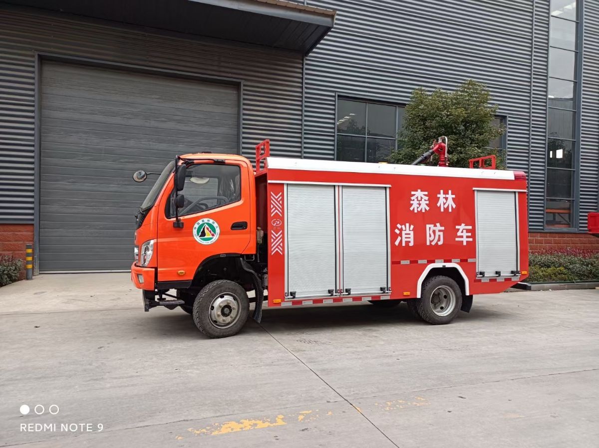 福男四驱森林消防車(chē)图片