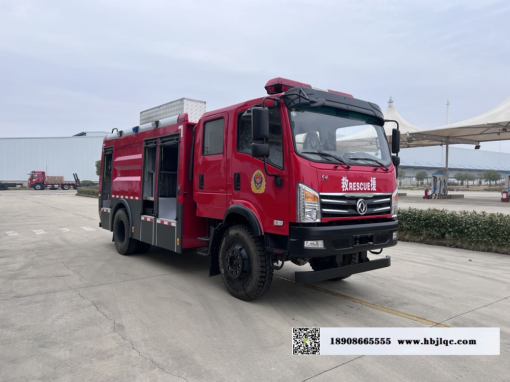 东风四驱水罐消防車(chē)（4.5吨）图片