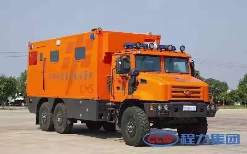 解放六驱越野救险車(chē)