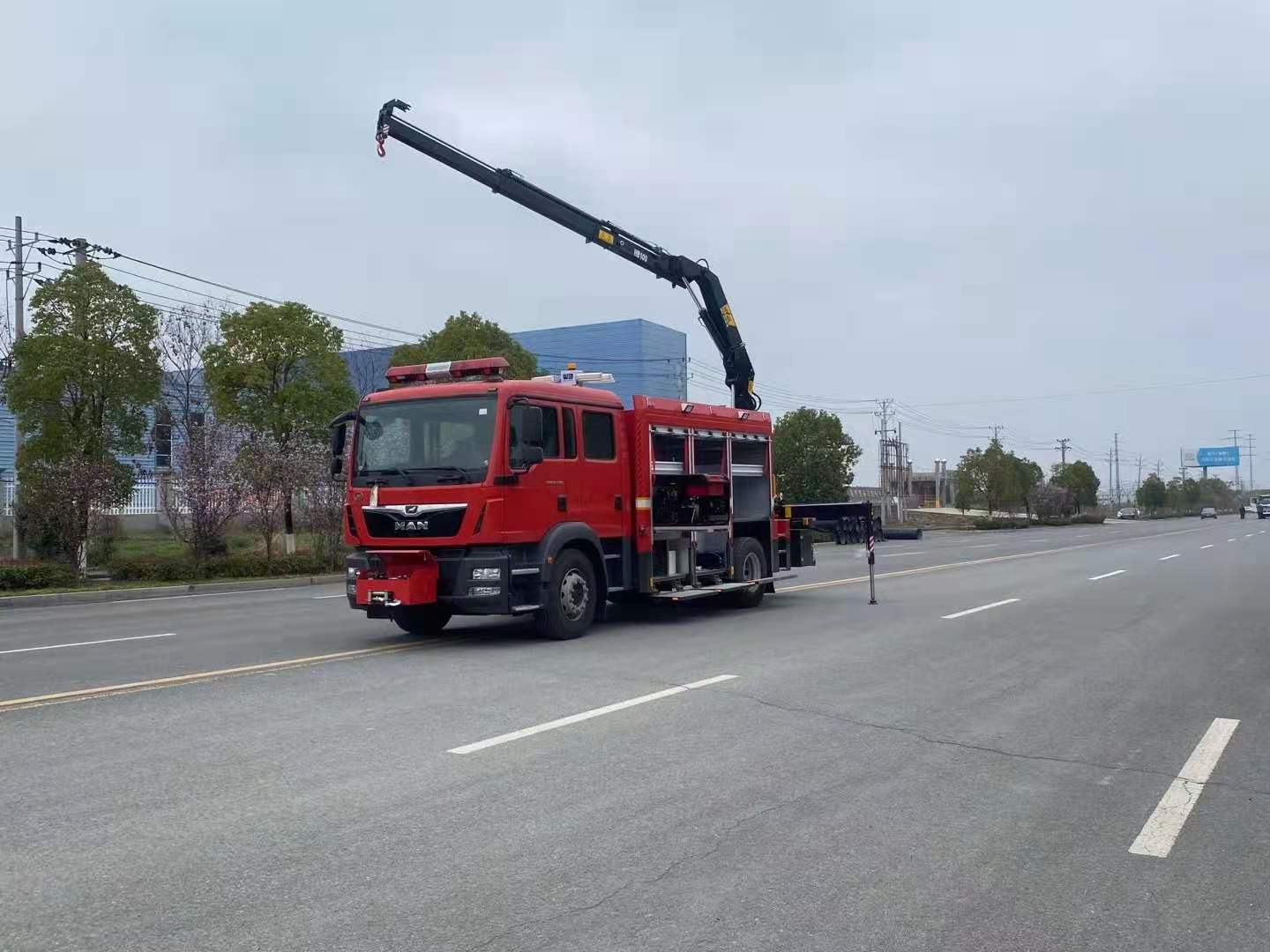 汕德卡抢险救援消防車(chē)图片