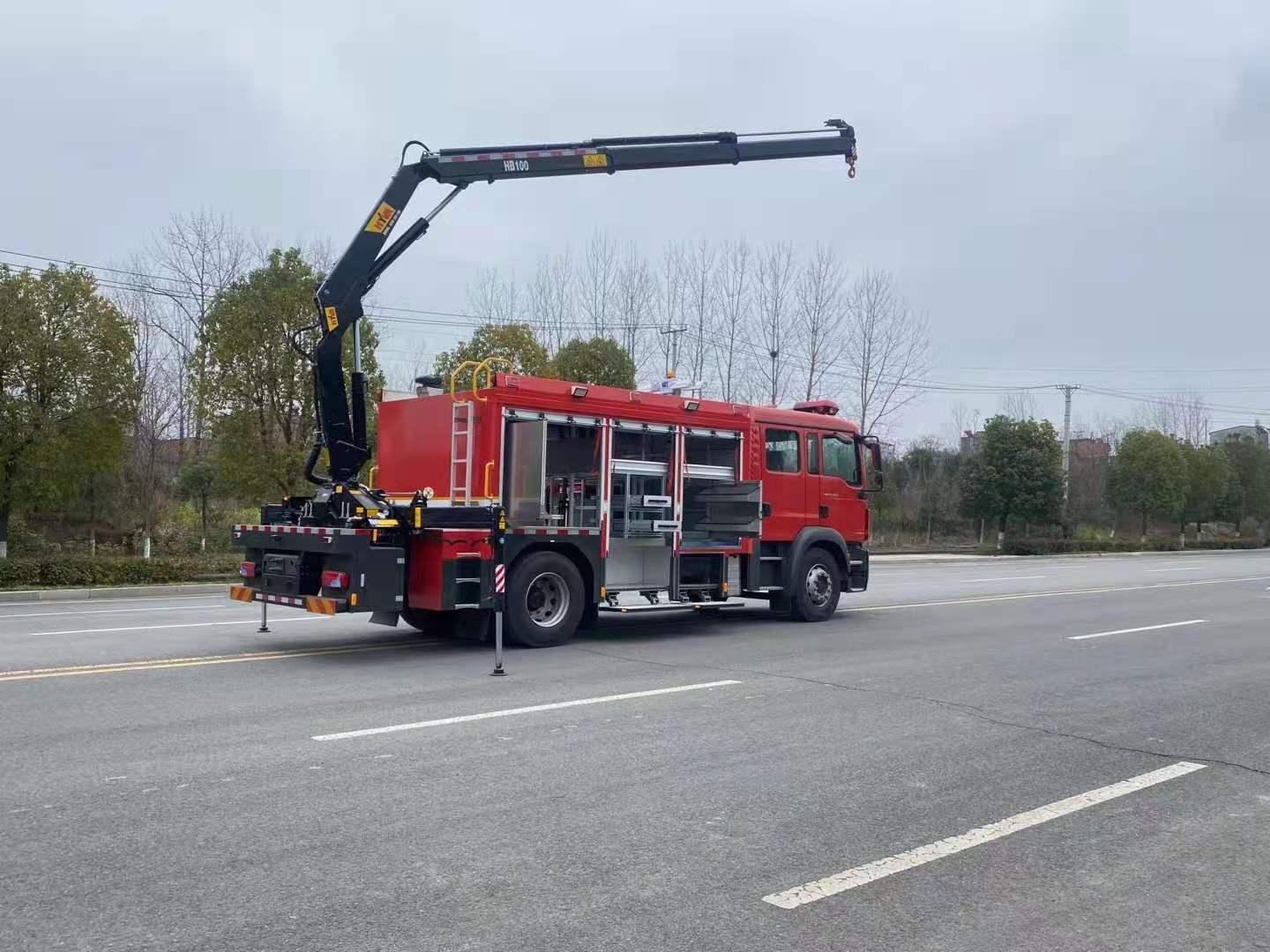 汕德卡抢险救援消防車(chē)图片