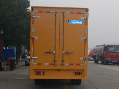 CLW5070XDYQ5型電(diàn)源車(chē)图片